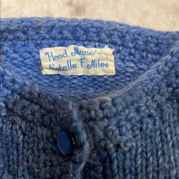 Vintage hand made sweater cardigan by Estelle F. Miles size 2t - Picture 2 of 6